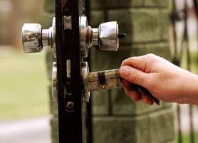 Golden Locksmith Services Dallas, TX 972-512-6393 Golden Locksmith Services Dallas, TX 972-512-6393 - 13-Re-Key-Locks